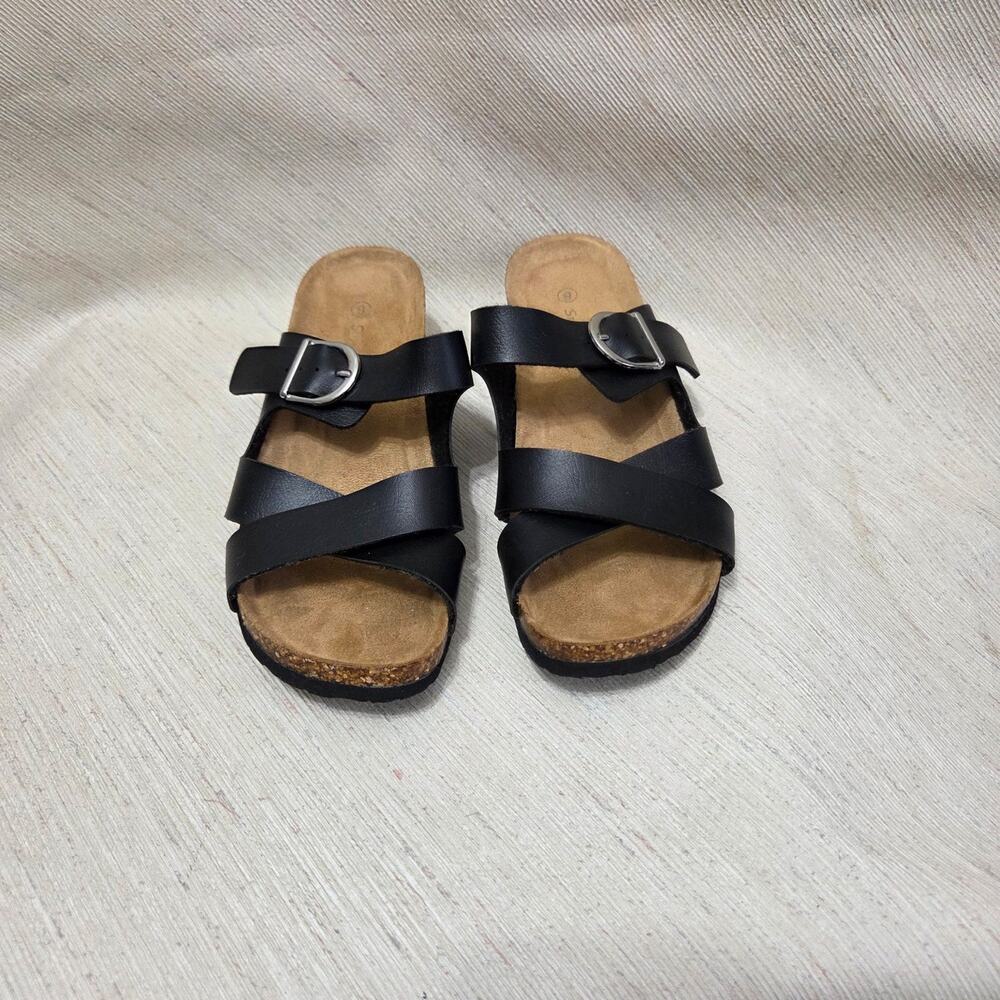 Stoney River Woman's Black Sandals with Memory Foam Foot Pads size 9